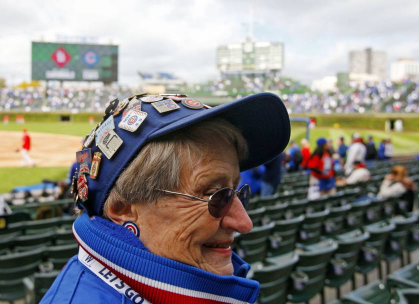 Una supertifosa (oltre che custode) dei Chicago Cubs, Nancy Carsten (Usa Today Sports)